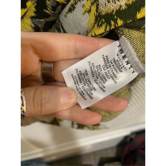 TWENTY NWT Sunflower Hyper Reality Contrast Panel Sweatshirt, Sz Medium, MP $185 - Picture 6 of 11